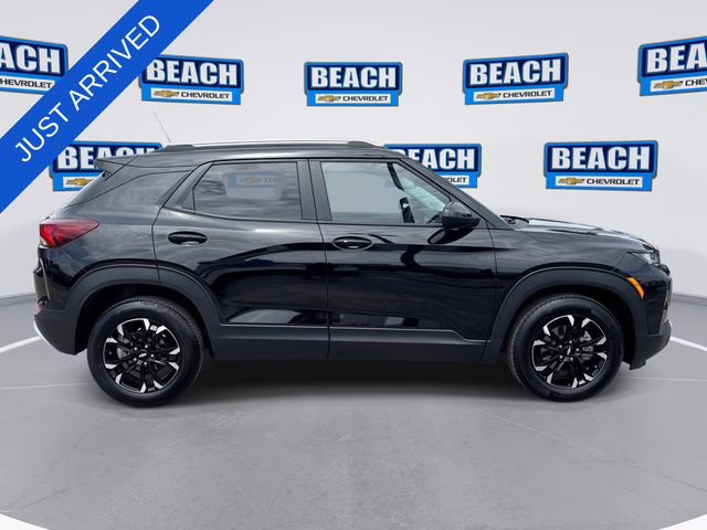 2023 Black Metallic Chevrolet Trailblazer LT FWD SUV