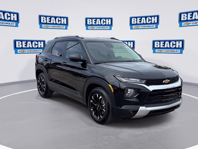 2023 Black Metallic Chevrolet Trailblazer LT FWD SUV