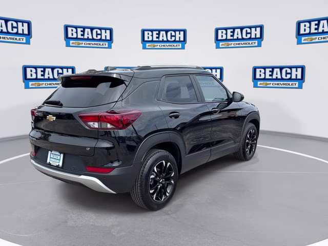 2023 Black Metallic Chevrolet Trailblazer LT FWD SUV