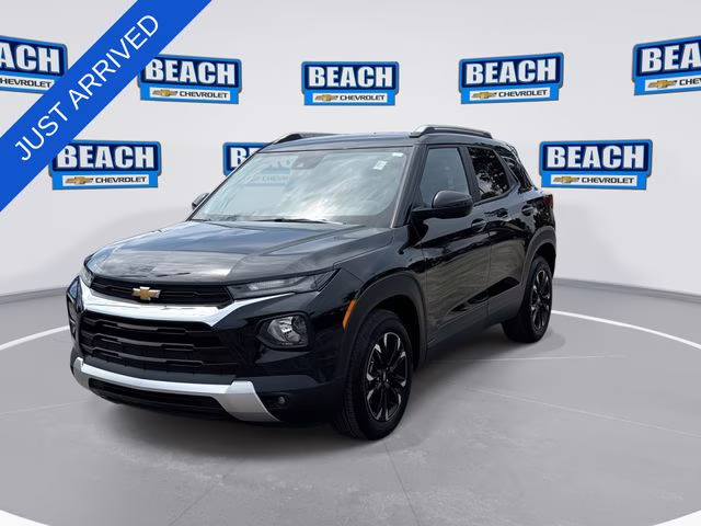 2023 Black Metallic Chevrolet Trailblazer LT FWD SUV