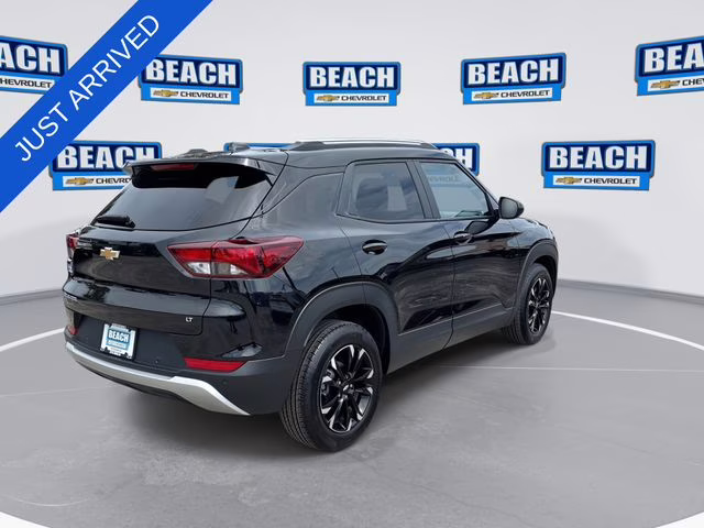 2023 Black Metallic Chevrolet Trailblazer LT FWD SUV