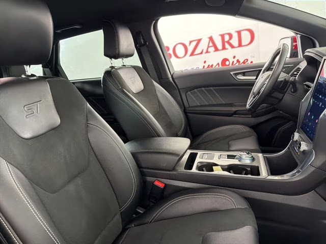 2023 Rapid Red Metallic Tinted Clearcoat Ford Edge ST AWD SUV