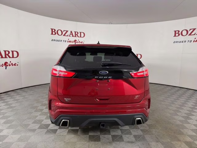 2023 Rapid Red Metallic Tinted Clearcoat Ford Edge ST AWD SUV
