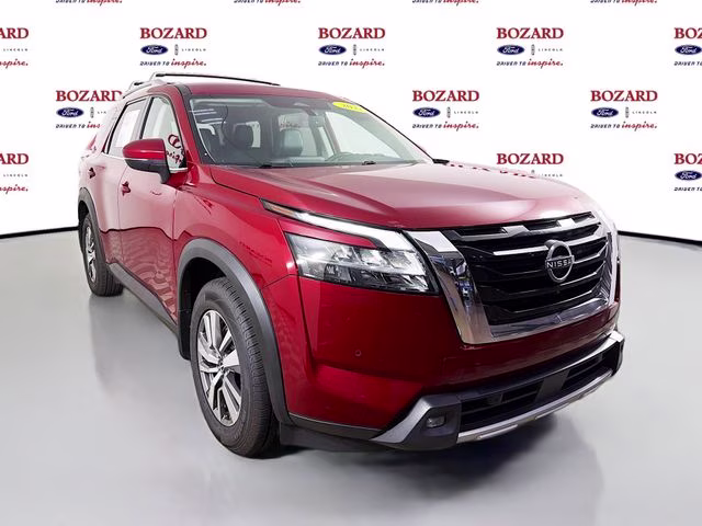 2022 Nissan Pathfinder SL 2WD's photo