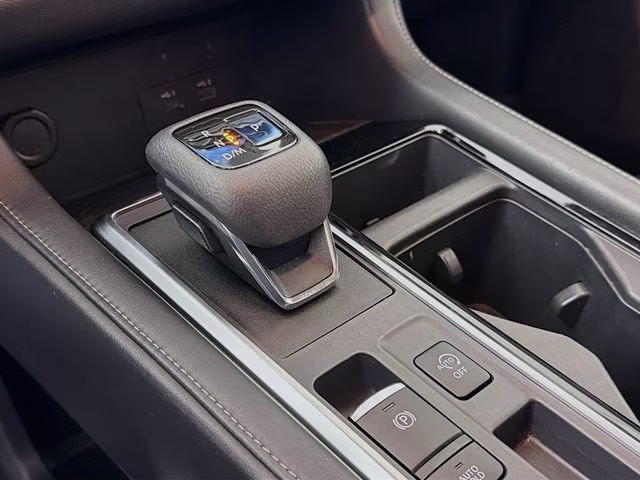 2022 Scarlet Nissan Pathfinder SL FWD SUV