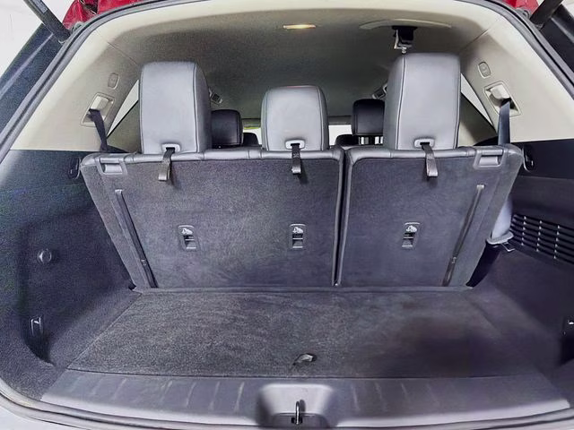 2022 Scarlet Nissan Pathfinder SL FWD SUV