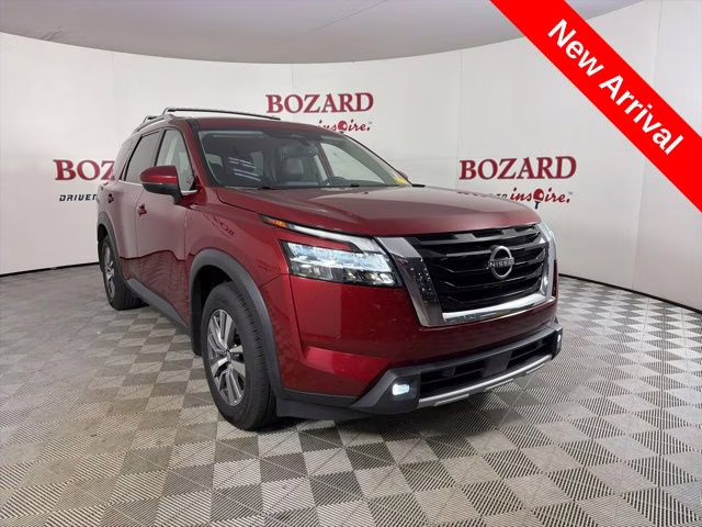 2022 Scarlet Nissan Pathfinder SL FWD SUV