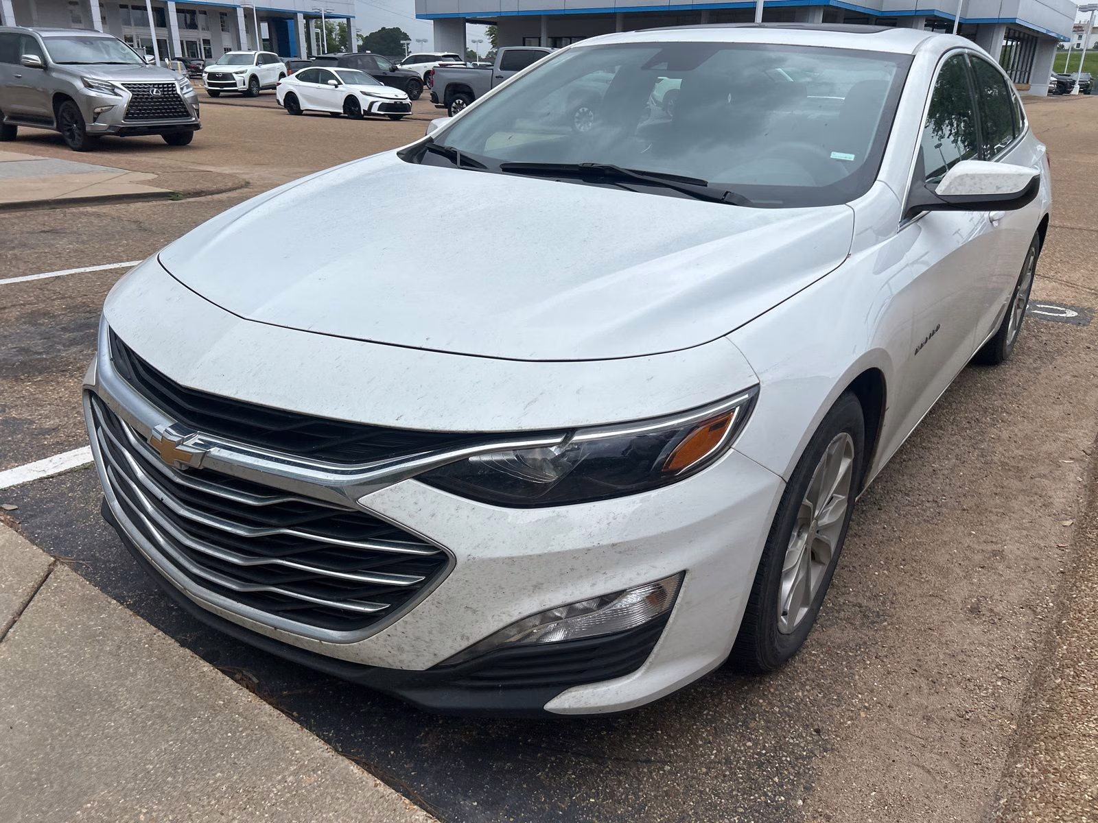 2024 Summit White Chevrolet Malibu LT FWD Sedan