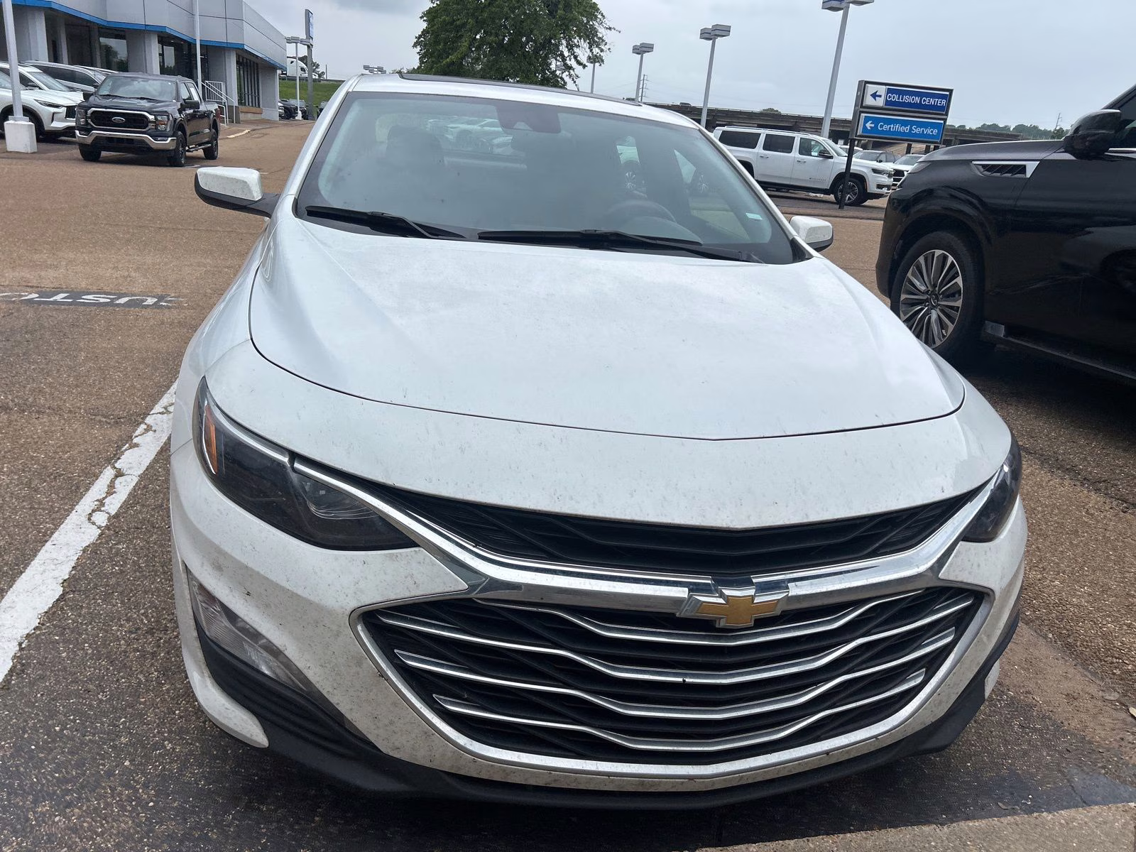 2024 Summit White Chevrolet Malibu LT FWD Sedan