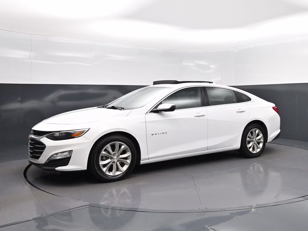 2024 Summit White Chevrolet Malibu LT FWD Sedan