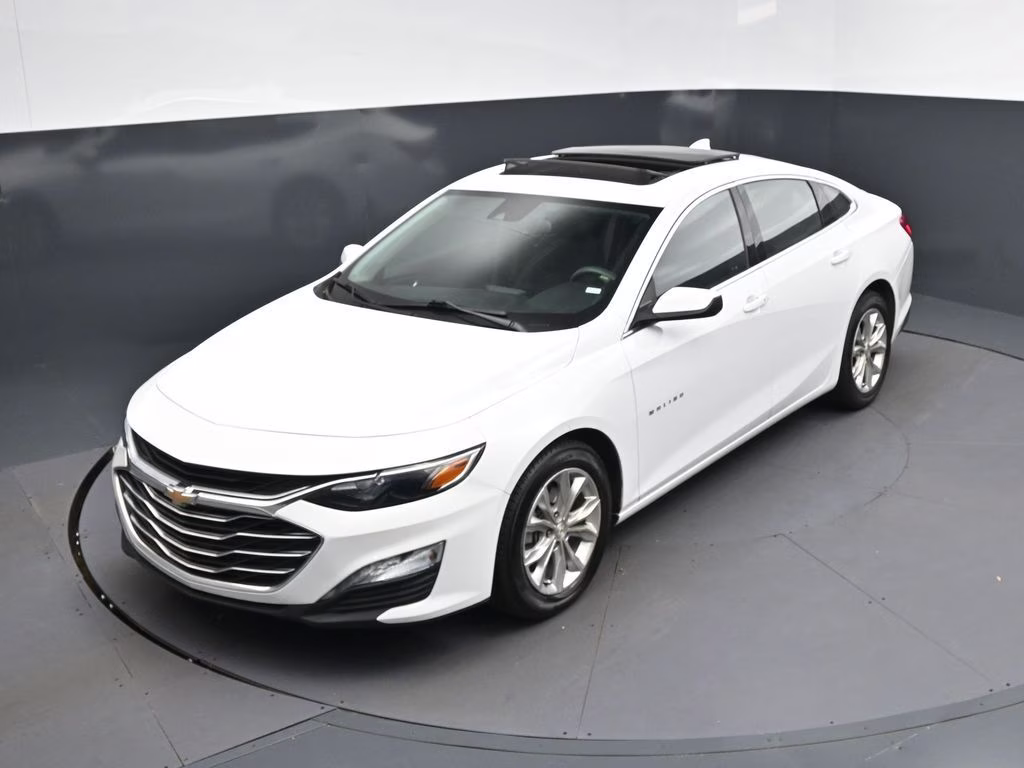 2024 Summit White Chevrolet Malibu LT FWD Sedan