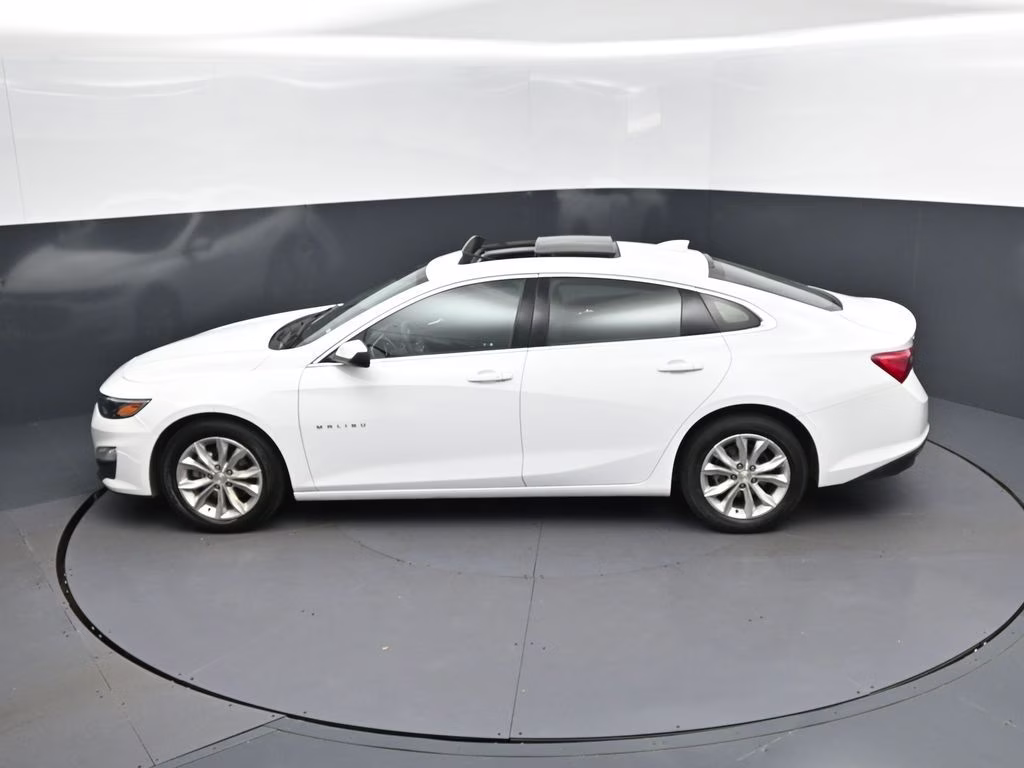2024 Summit White Chevrolet Malibu LT FWD Sedan