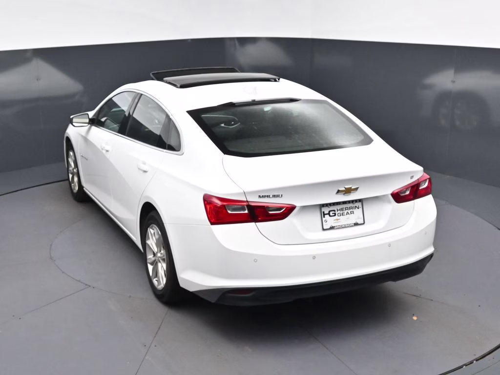 2024 Summit White Chevrolet Malibu LT FWD Sedan
