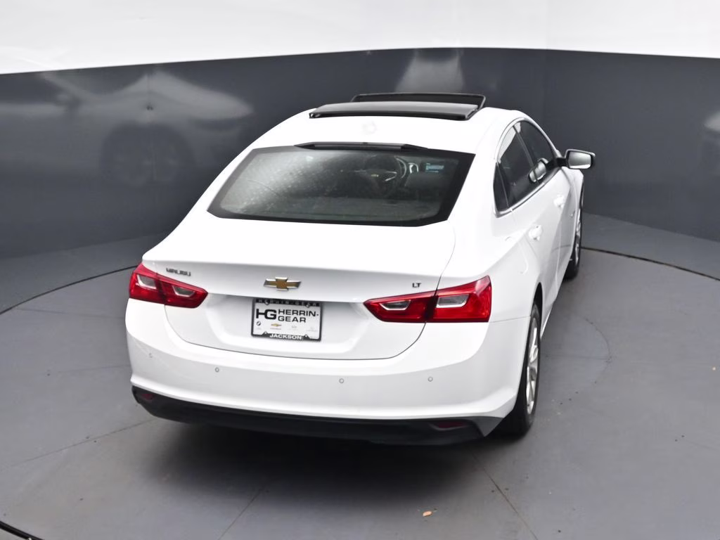 2024 Summit White Chevrolet Malibu LT FWD Sedan