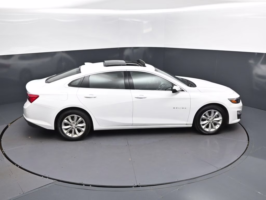 2024 Summit White Chevrolet Malibu LT FWD Sedan
