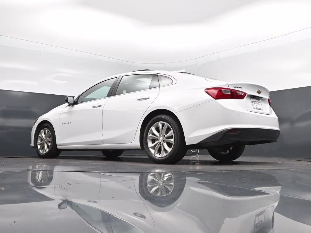 2024 Summit White Chevrolet Malibu LT FWD Sedan