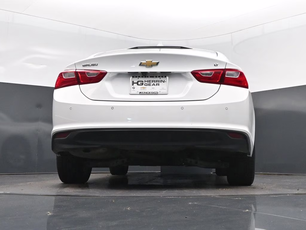 2024 Summit White Chevrolet Malibu LT FWD Sedan