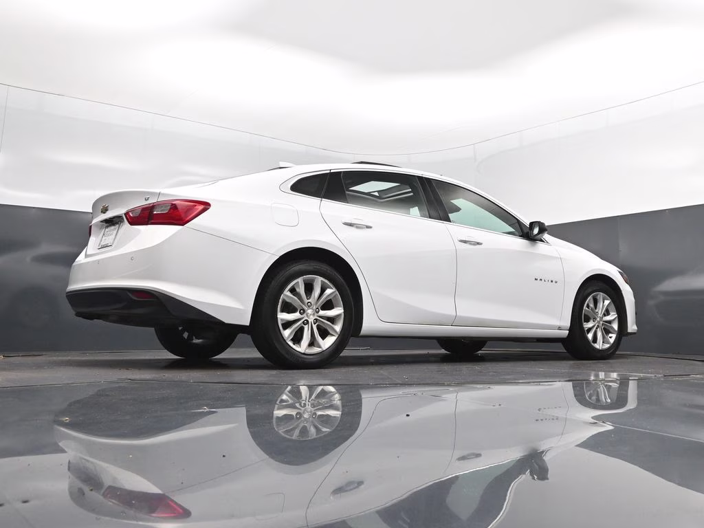 2024 Summit White Chevrolet Malibu LT FWD Sedan