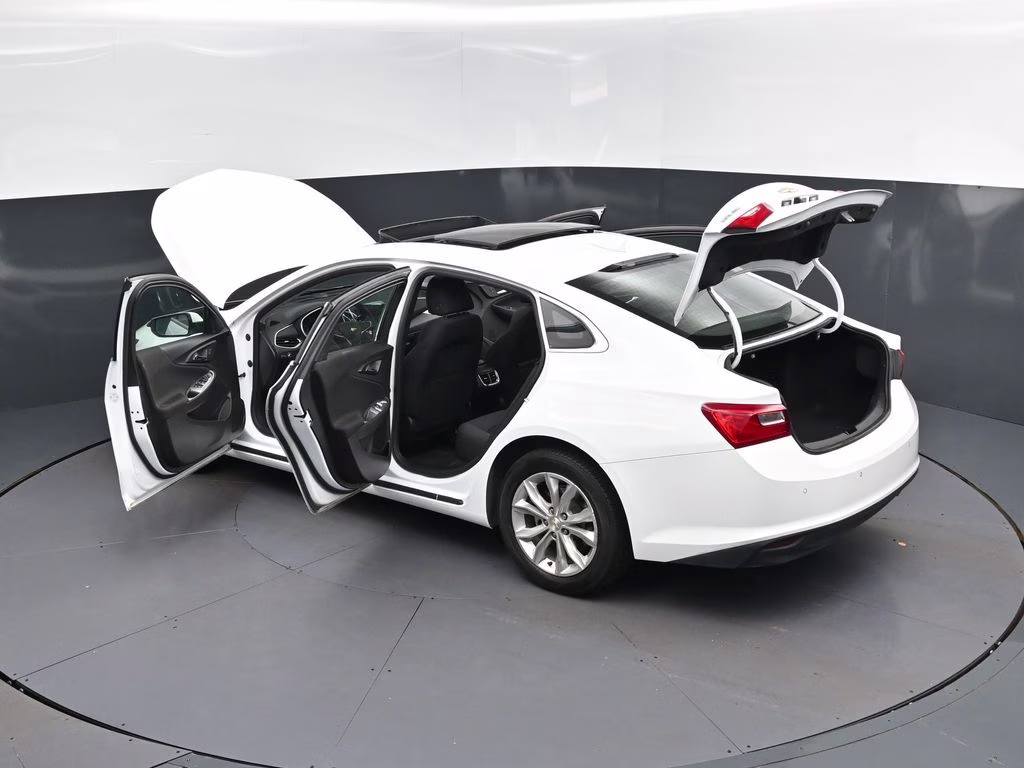 2024 Summit White Chevrolet Malibu LT FWD Sedan