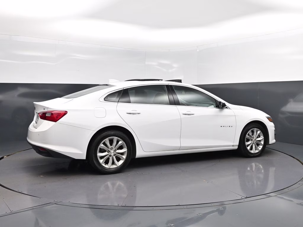 2024 Summit White Chevrolet Malibu LT FWD Sedan