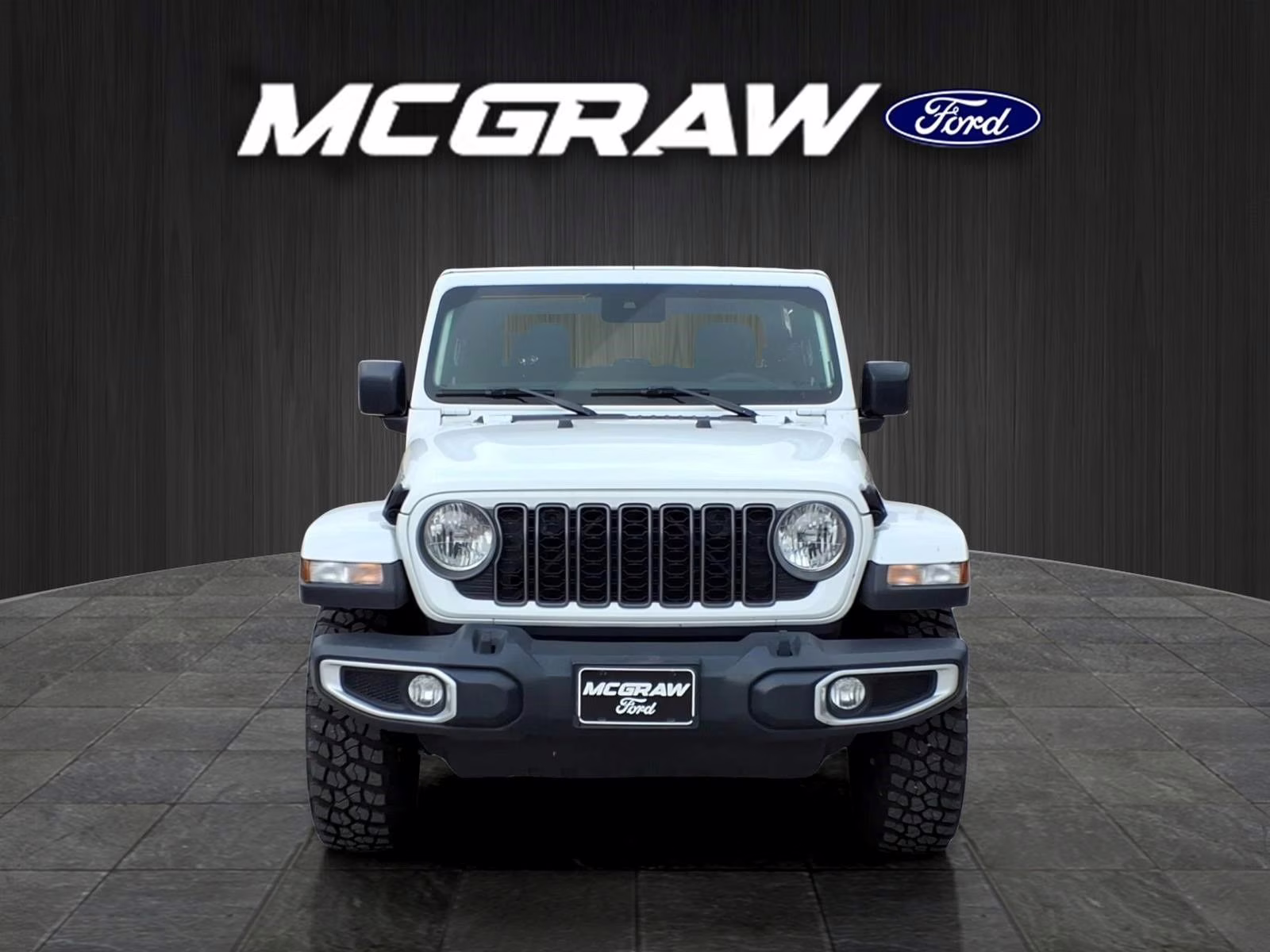 2025 Bright White Clearcoat Jeep Gladiator High Tide 4X4 Truck