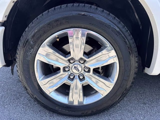 2015 White Platinum Clearcoat Metallic Ford F-150 Platinum RWD Truck