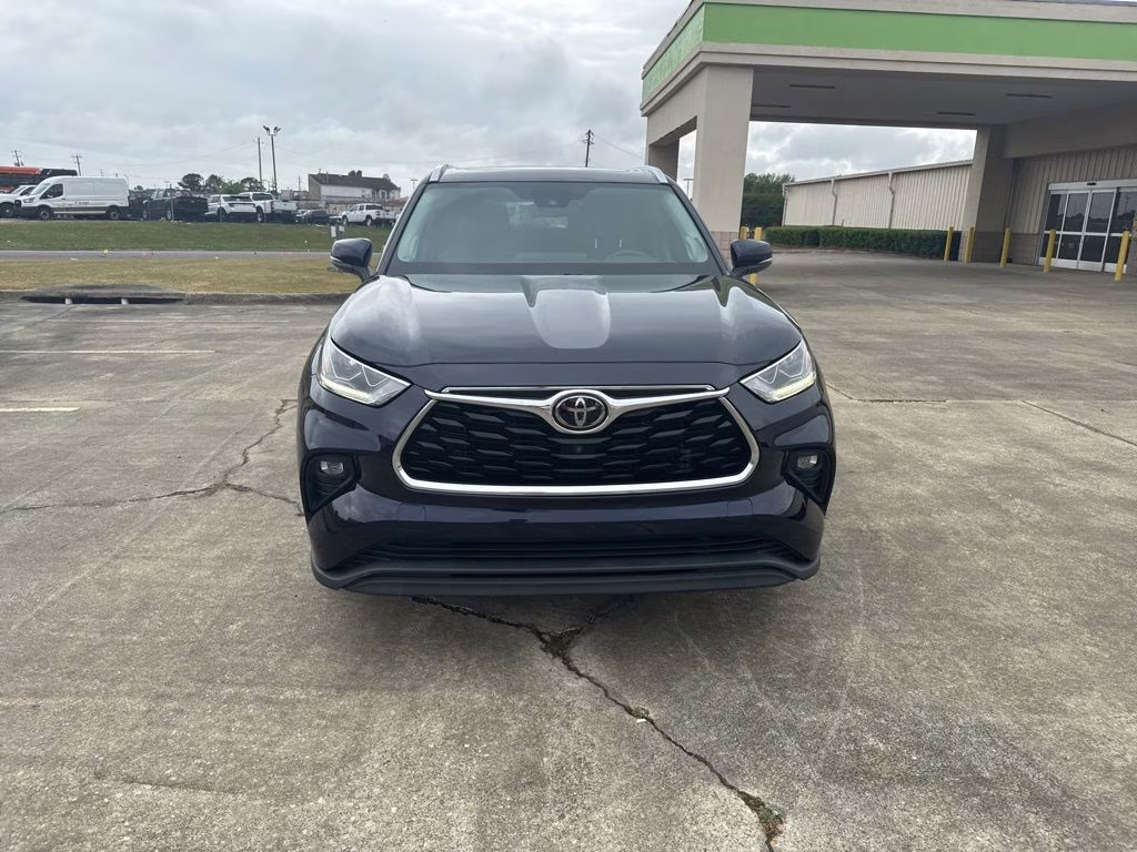 2021 Blueprint Toyota Highlander Limited FWD SUV
