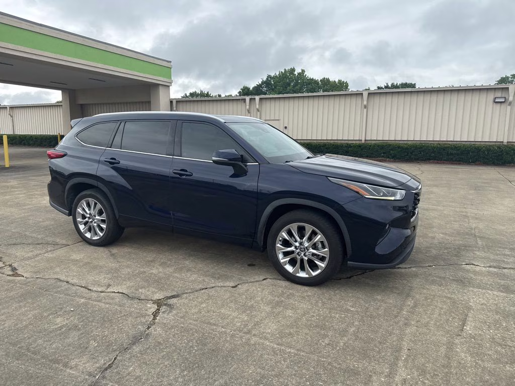 2021 Blueprint Toyota Highlander Limited FWD SUV