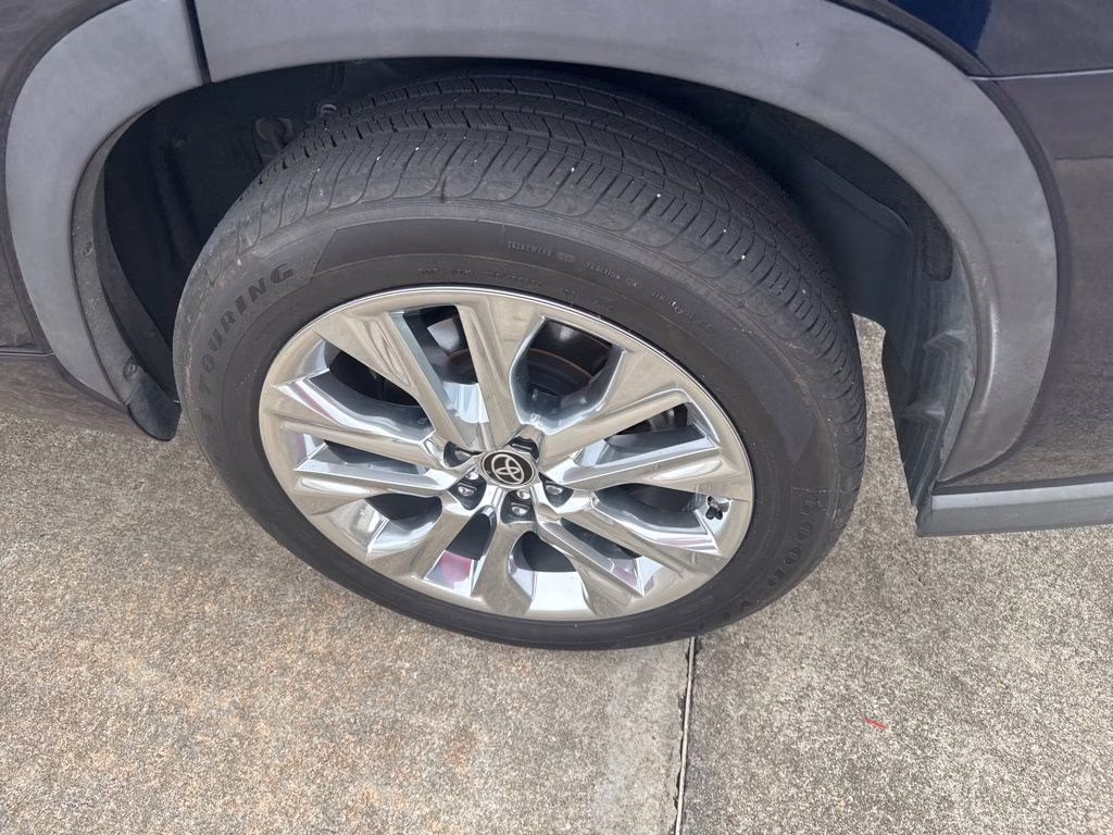 2021 Blueprint Toyota Highlander Limited FWD SUV