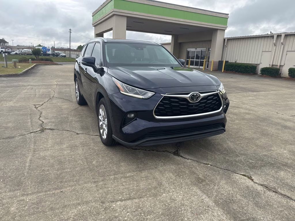 2021 Blueprint Toyota Highlander Limited FWD SUV