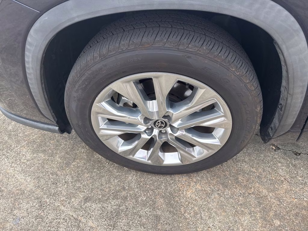 2021 Blueprint Toyota Highlander Limited FWD SUV