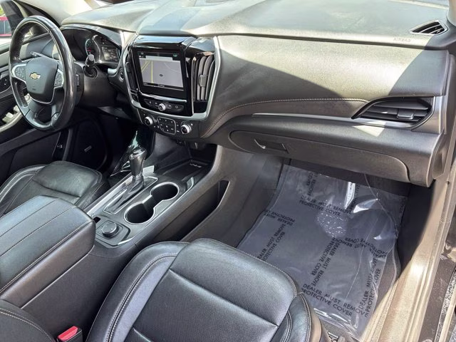 2019 Mosaic Black Metallic Chevrolet Traverse Premier FWD SUV