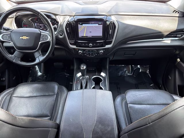 2019 Mosaic Black Metallic Chevrolet Traverse Premier FWD SUV