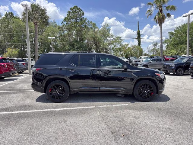 2019 Mosaic Black Metallic Chevrolet Traverse Premier FWD SUV