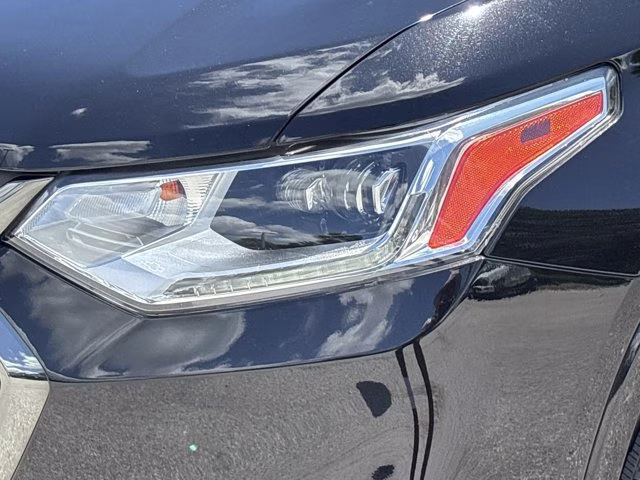 2019 Mosaic Black Metallic Chevrolet Traverse Premier FWD SUV