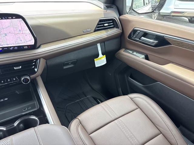 2025 Iridescent Pearl Tricoat Chevrolet Tahoe High Country 4X4 SUV