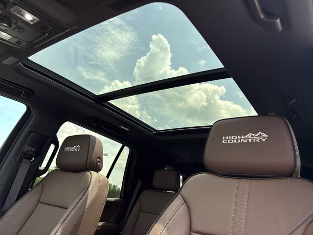 2025 Iridescent Pearl Tricoat Chevrolet Tahoe High Country 4X4 SUV