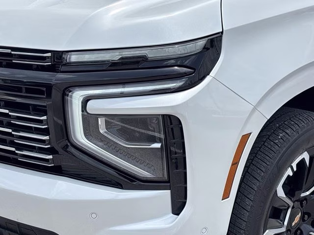 2025 Iridescent Pearl Tricoat Chevrolet Tahoe High Country 4X4 SUV