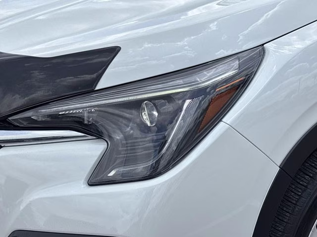 2025 Crystal White Pearl Subaru Ascent Premium AWD SUV