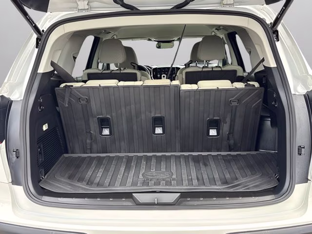 2025 Crystal White Pearl Subaru Ascent Premium AWD SUV