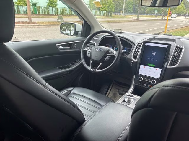 2024 Star White Metallic Tri-Coat Ford Edge SEL AWD SUV