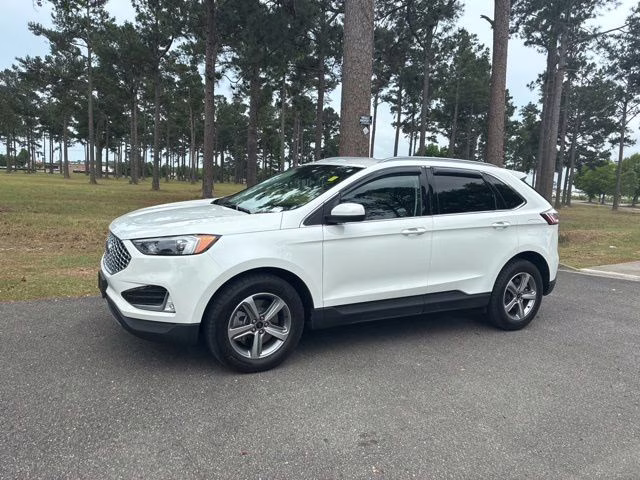 2024 Star White Metallic Tri-Coat Ford Edge SEL AWD SUV