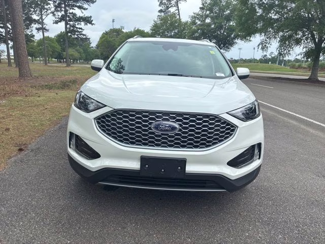2024 Star White Metallic Tri-Coat Ford Edge SEL AWD SUV