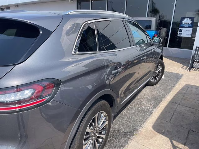 2023 Asher Gray Metallic Clearcoat Lincoln Nautilus Standard FWD SUV