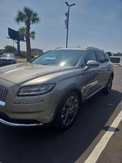 2023 Jewel Sandstone Metallic Premium Colorant Lincoln Nautilus Reserve AWD SUV