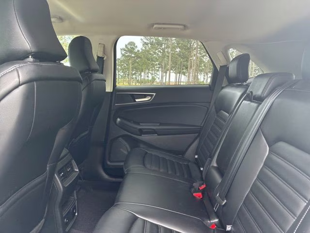 2024 Star White Metallic Tri-Coat Ford Edge SEL AWD SUV