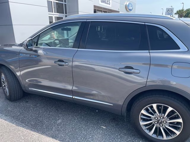2023 Asher Gray Metallic Clearcoat Lincoln Nautilus Standard FWD SUV