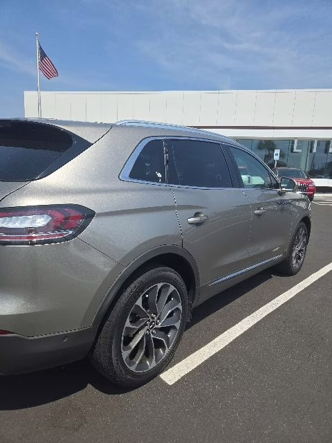 2023 Jewel Sandstone Metallic Premium Colorant Lincoln Nautilus Reserve AWD SUV