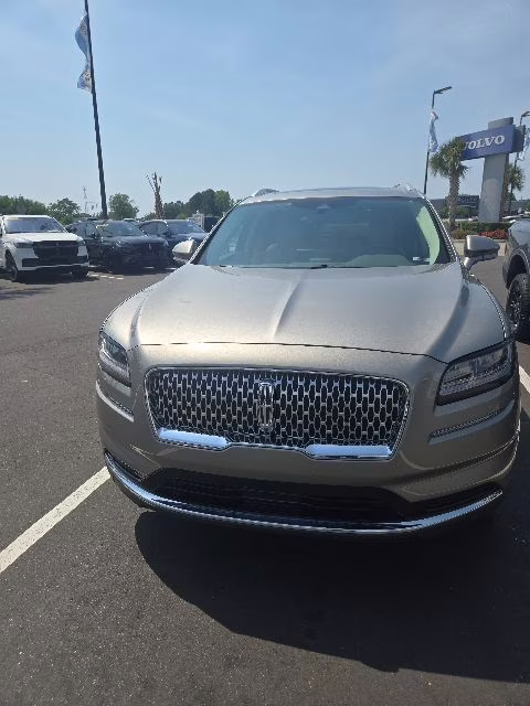 2023 Jewel Sandstone Metallic Premium Colorant Lincoln Nautilus Reserve AWD SUV