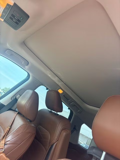 2022 Pearl White Tricoat/Super Black Nissan Pathfinder Platinum 4X4 SUV